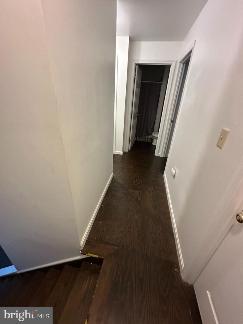 6/8 Kenneth Ave Property Photo 9