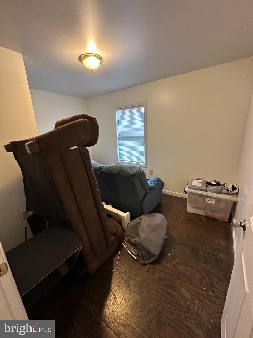 6/8 Kenneth Ave Property Photo 16