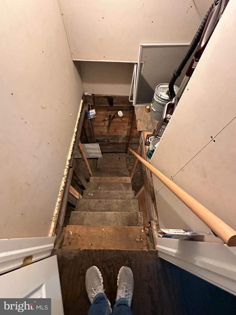 6/8 Kenneth Ave Property Photo 18