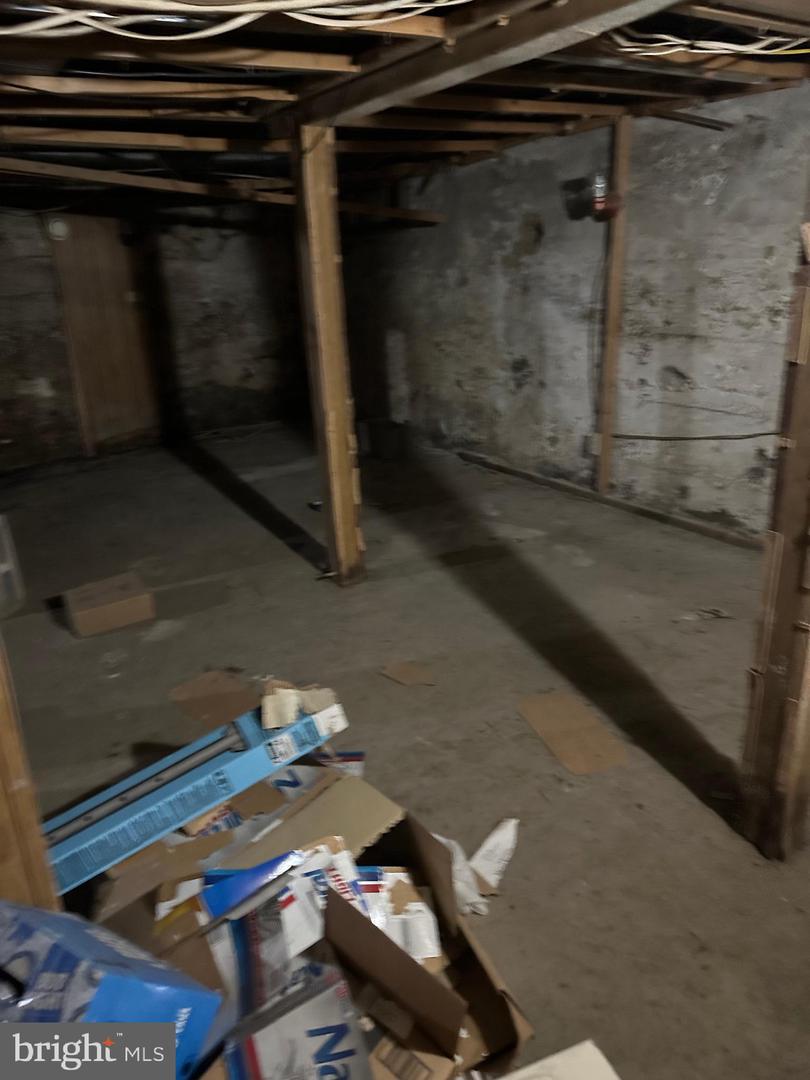 6/8 Kenneth Ave Property Photo 38