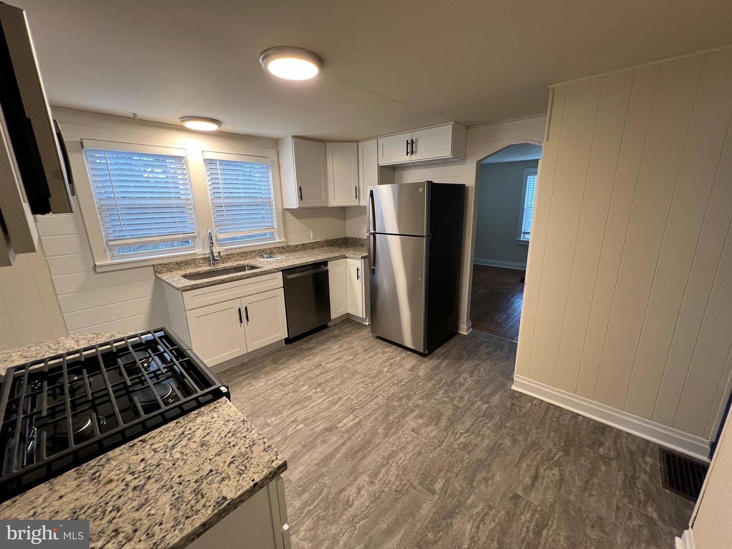 272 Clark St #rear Property Photo 4