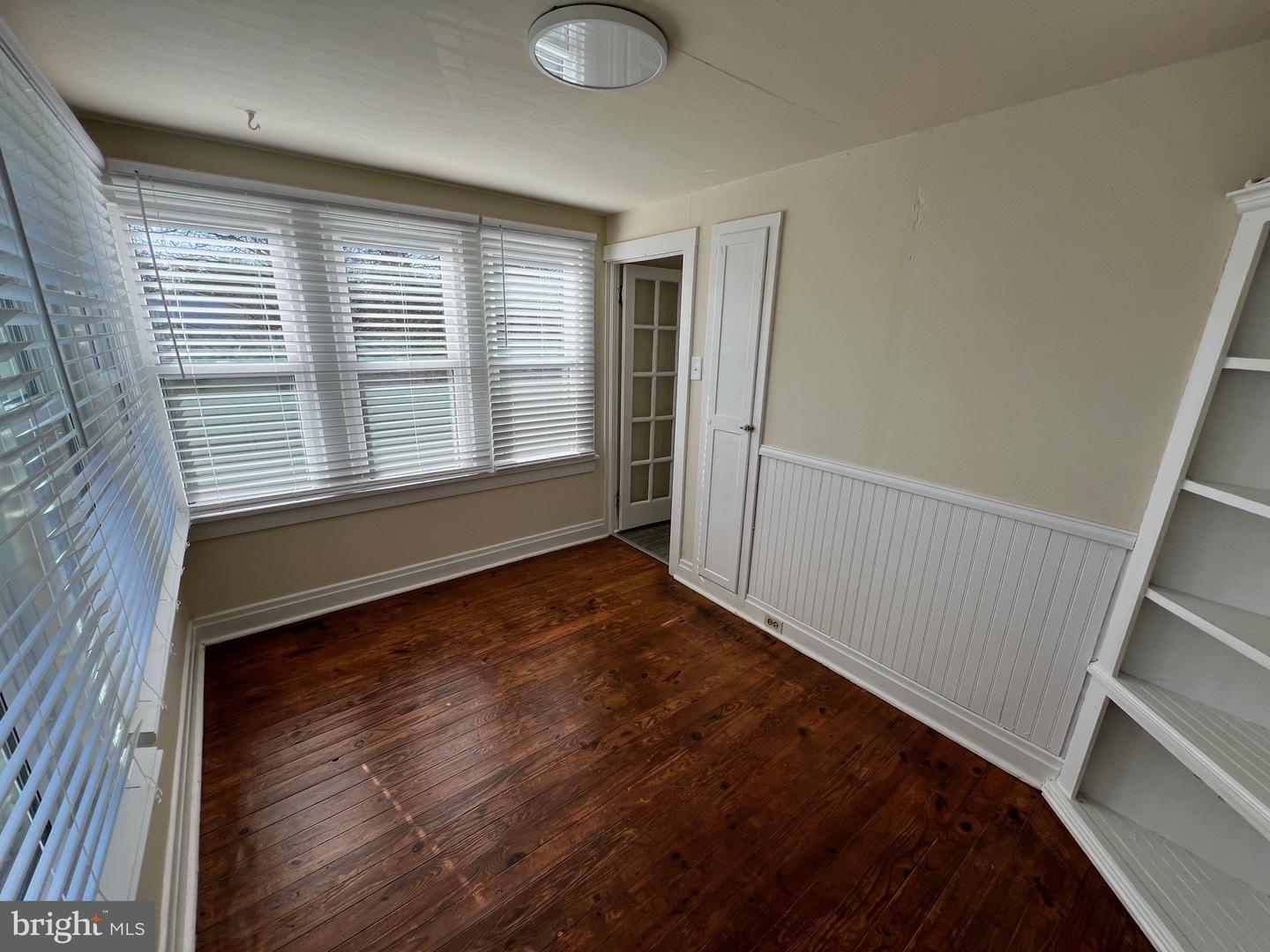 272 Clark St #rear Property Photo 7
