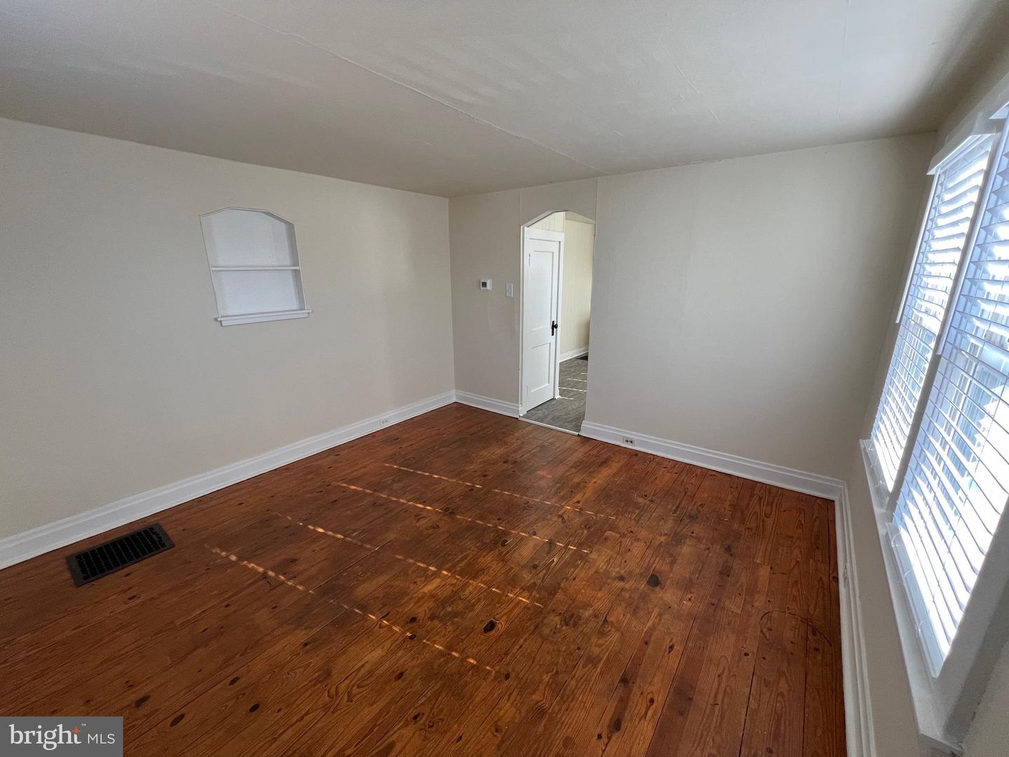 272 Clark St #rear Property Photo 11