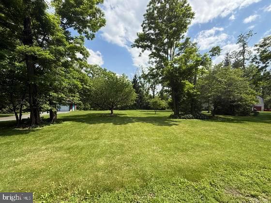14 Woodcrest Dr Property Photo 1