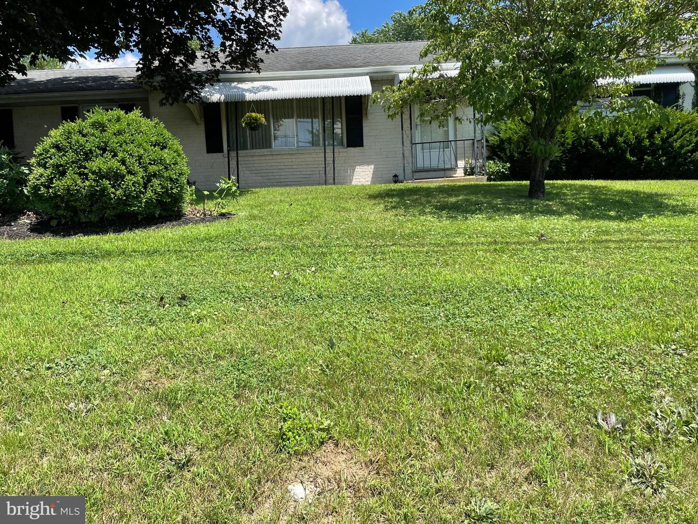 341 Fairview St Property Photo 1