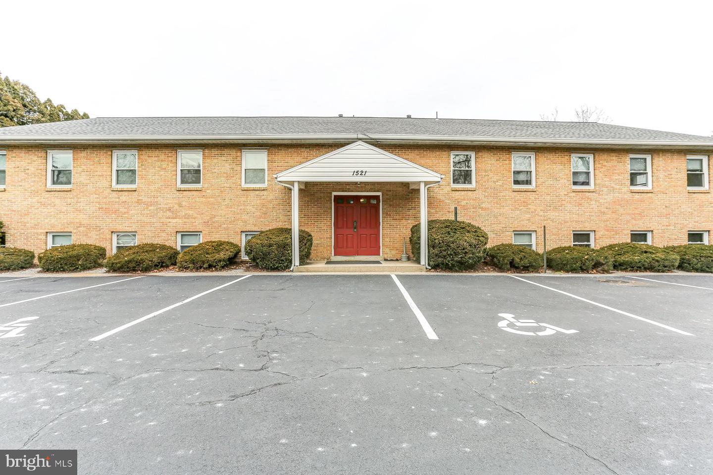 1525 Cedar Cliff Dr #201 Property Photo 1