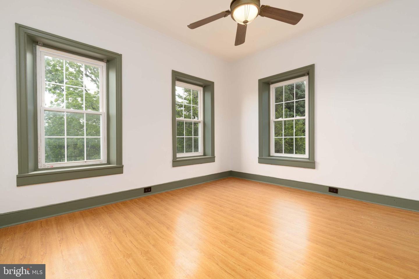 1554 Holly Pike Property Photo 32