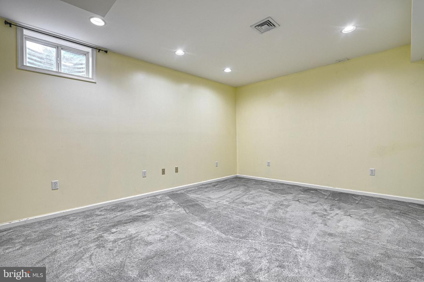 1153 Cross Creek Dr Property Photo 43