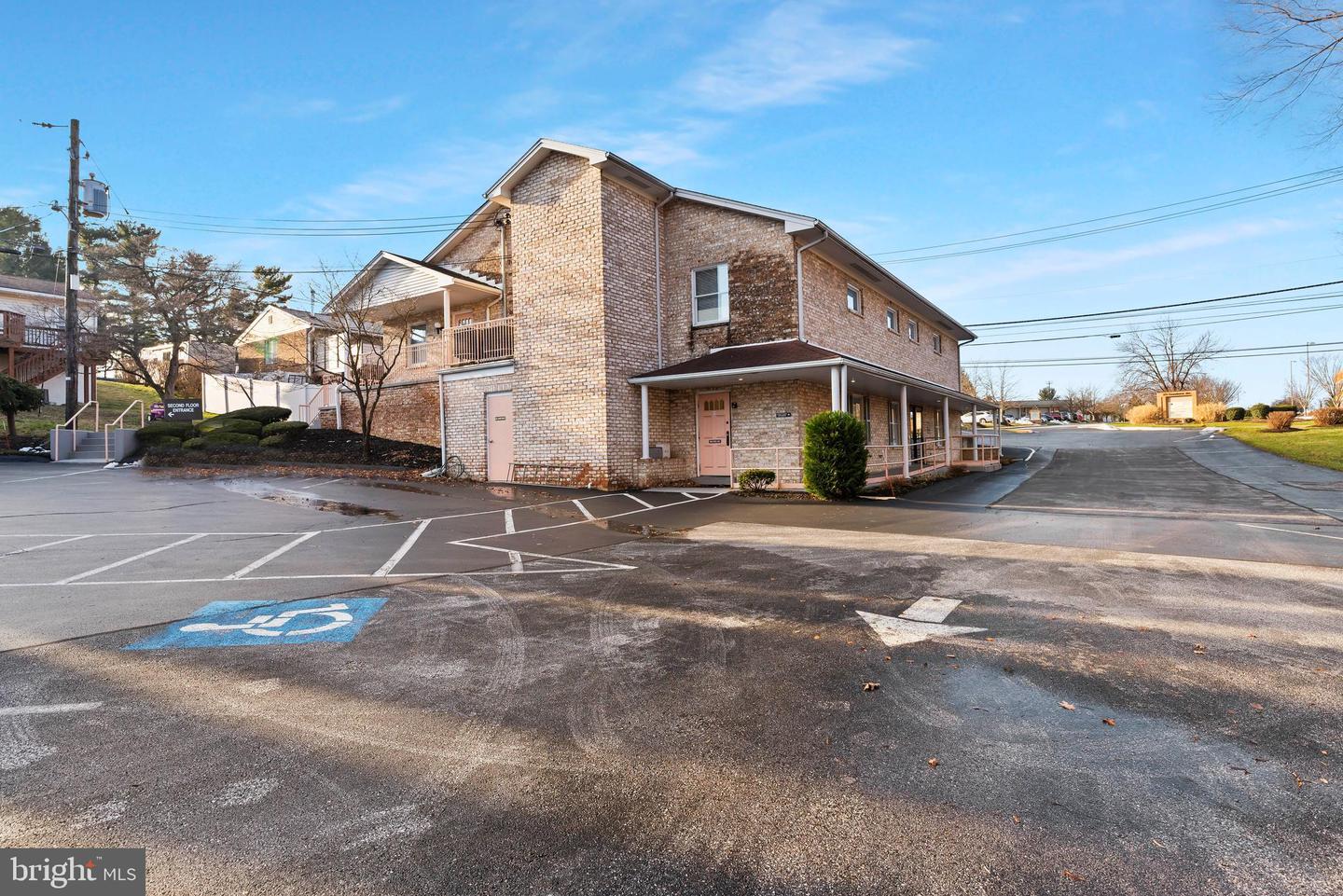 104 Erford Rd Property Photo 4