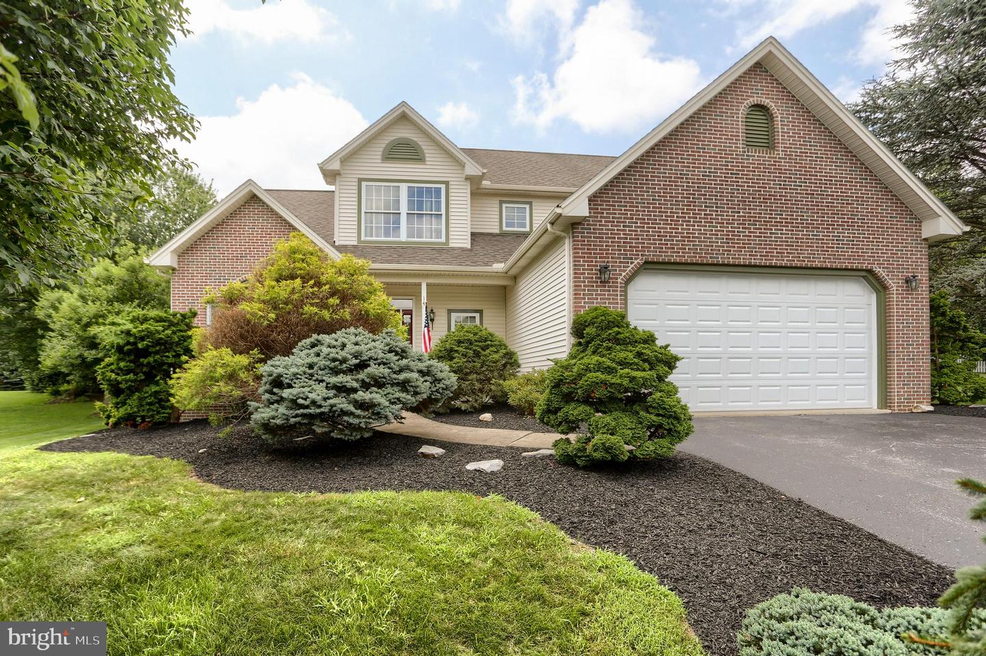 14 N PIN OAK DR