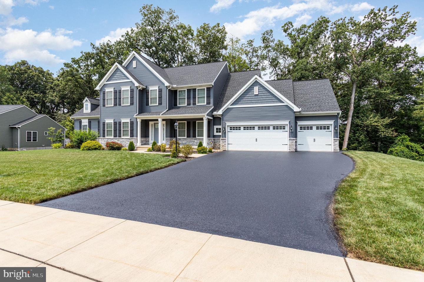 7 Highland Terrace Ct Property Photo 1