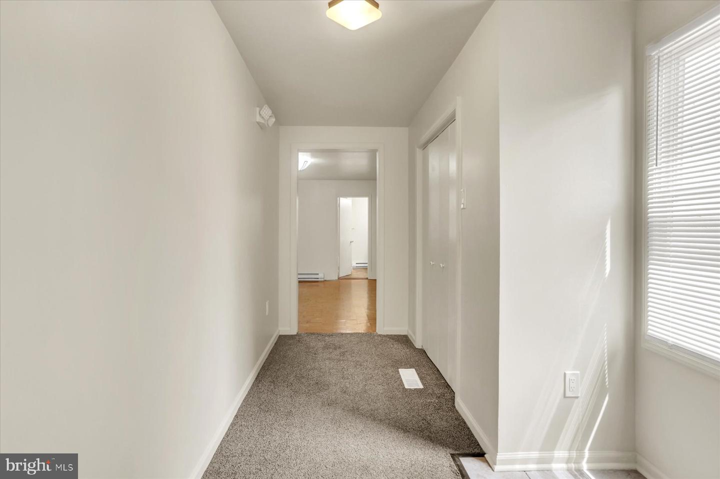 21 Chestnut St Property Photo 6