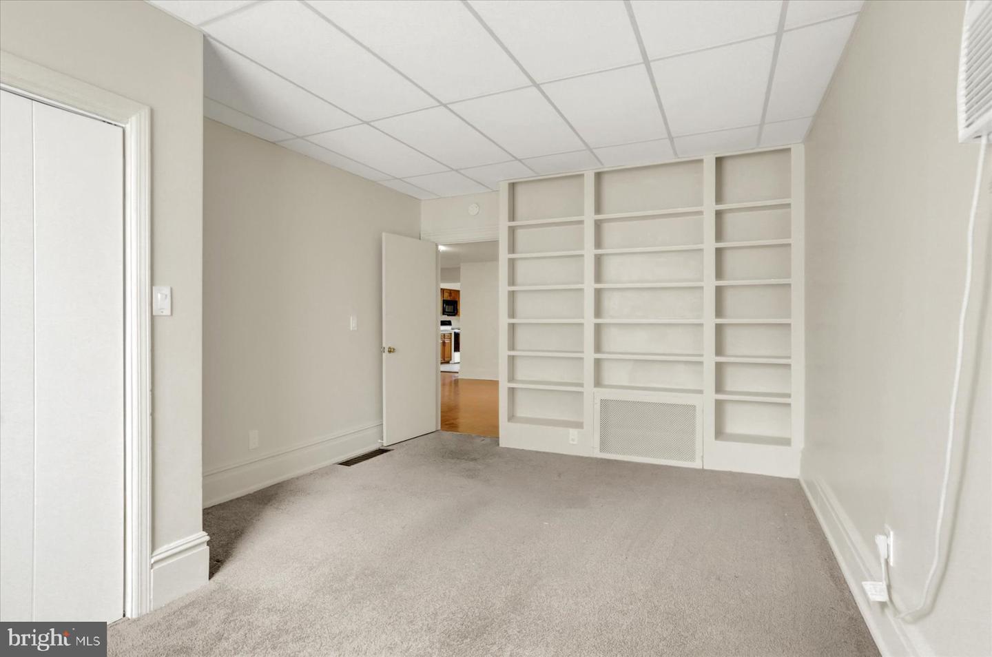 21 Chestnut St Property Photo 9