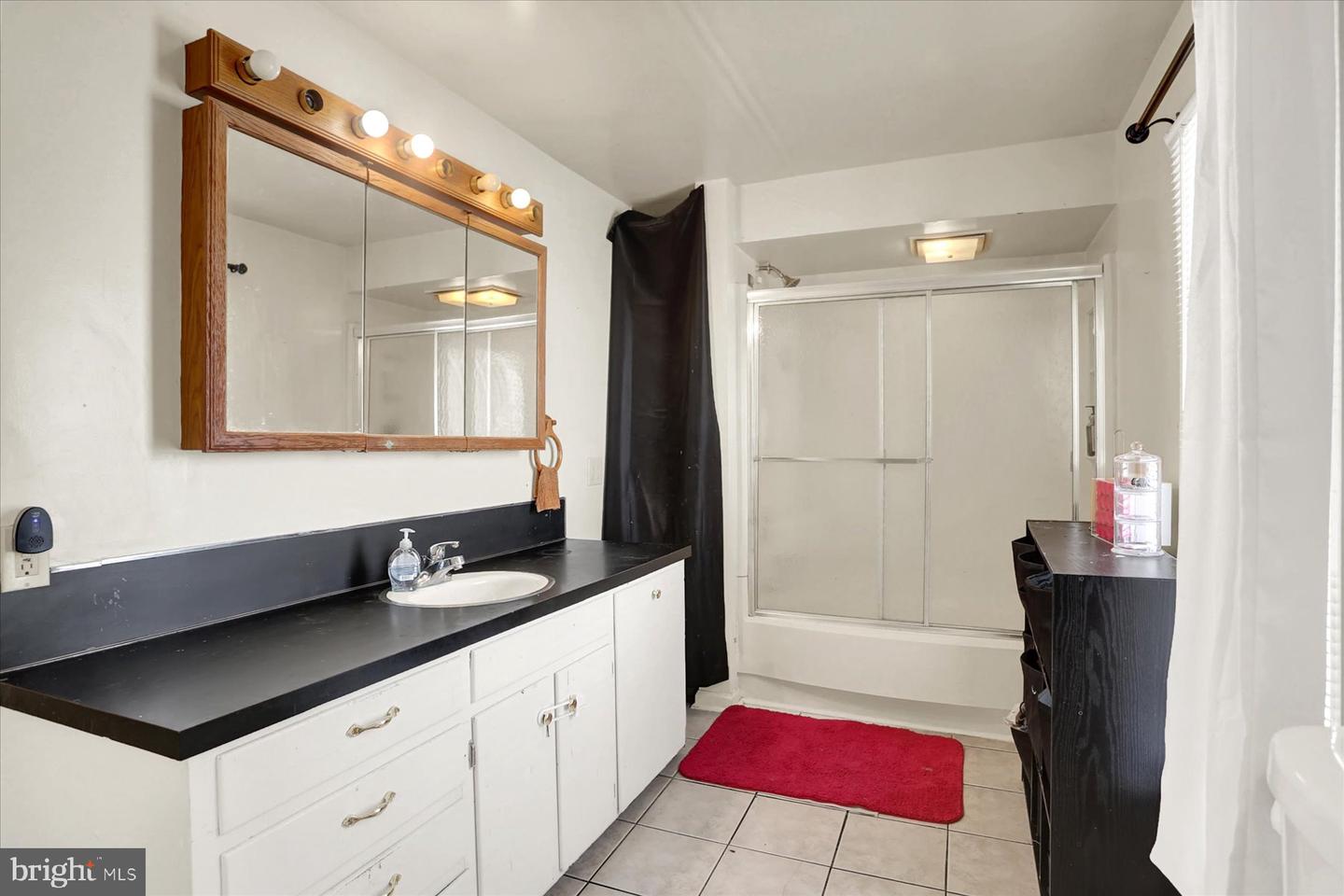 21 Chestnut St Property Photo 35