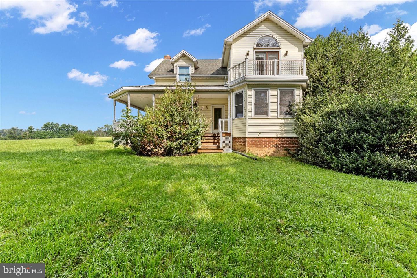 1527 Walnut Bottom Rd Property Photo 1
