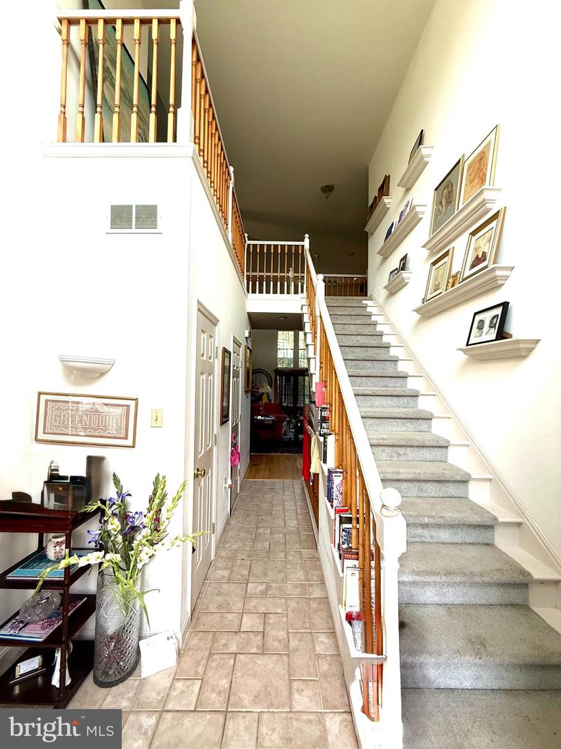 1601 Cobble Ct Property Photo 3