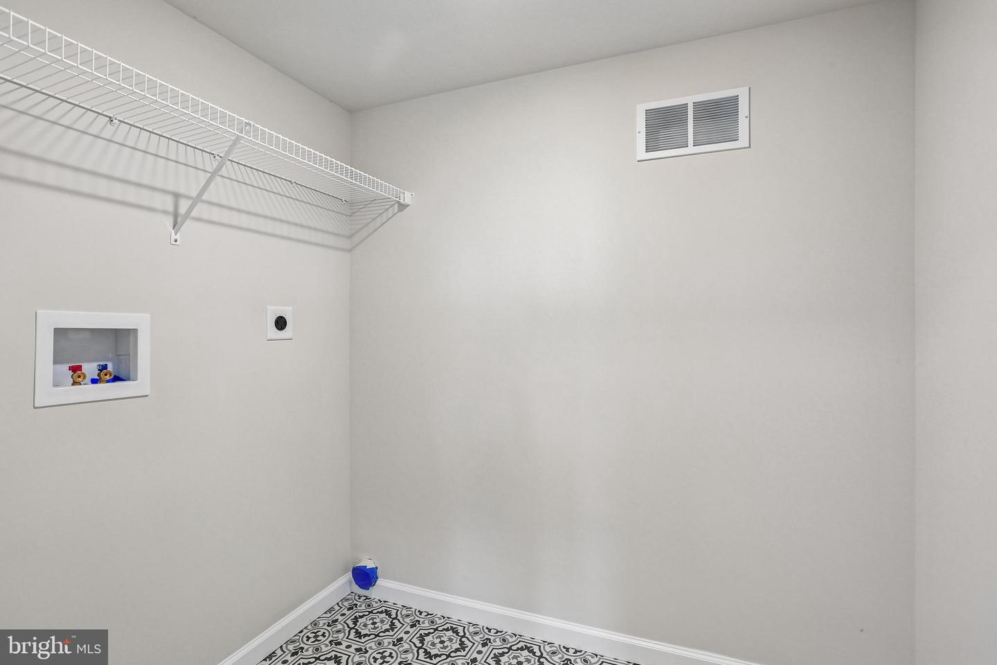 10 Cheltenham Ln Property Photo 26