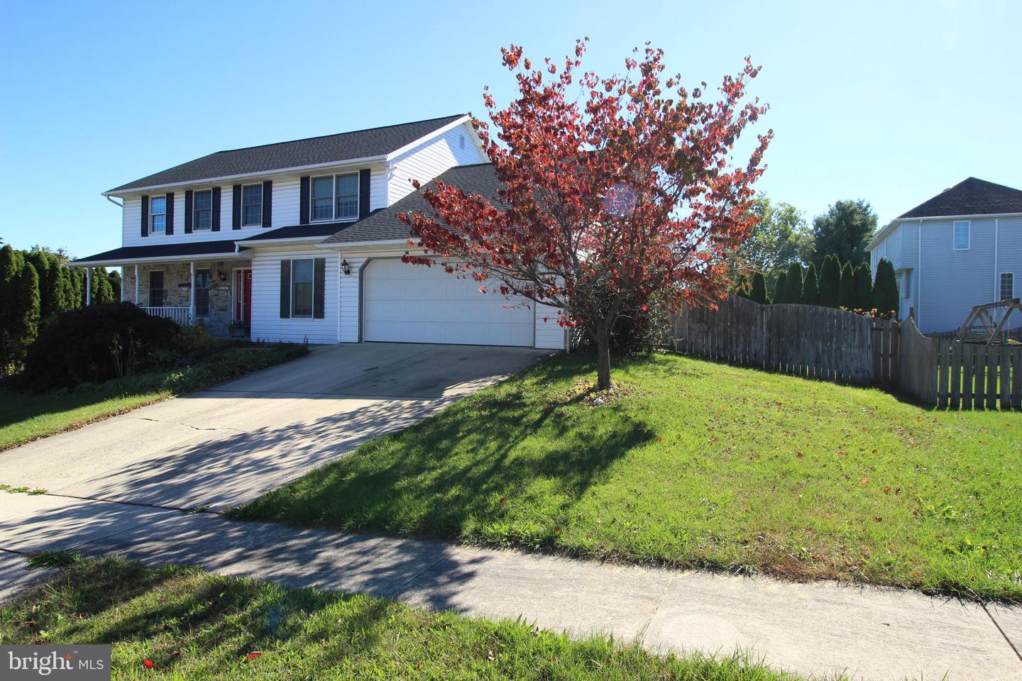4101 Club House Dr Property Photo 4