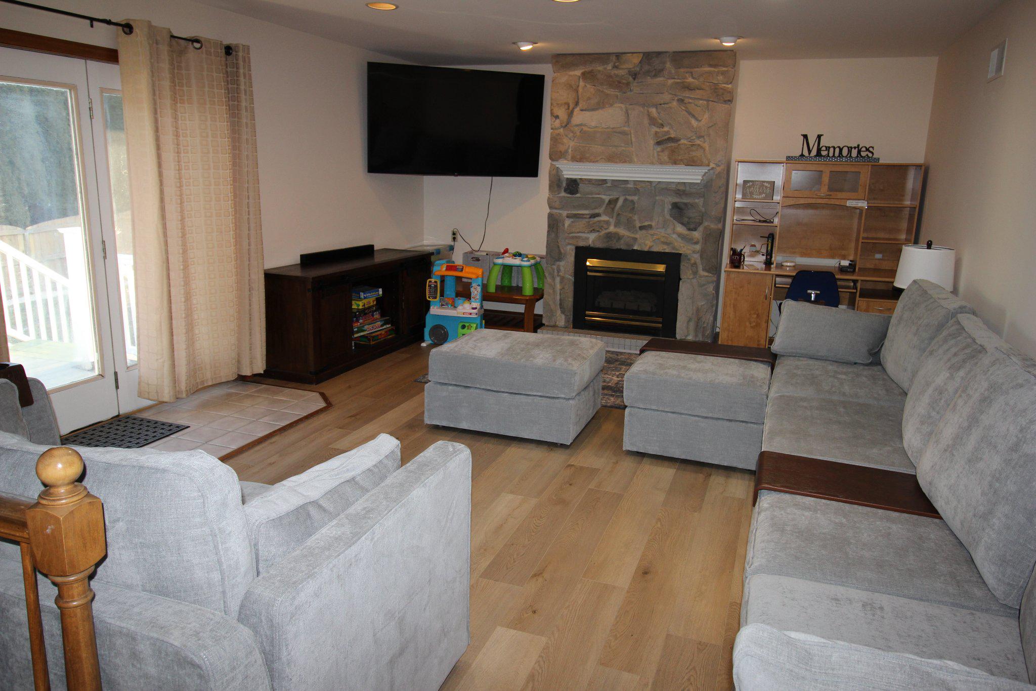 4101 Club House Dr Property Photo 12