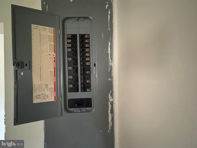 413 Juniper St Property Photo 13
