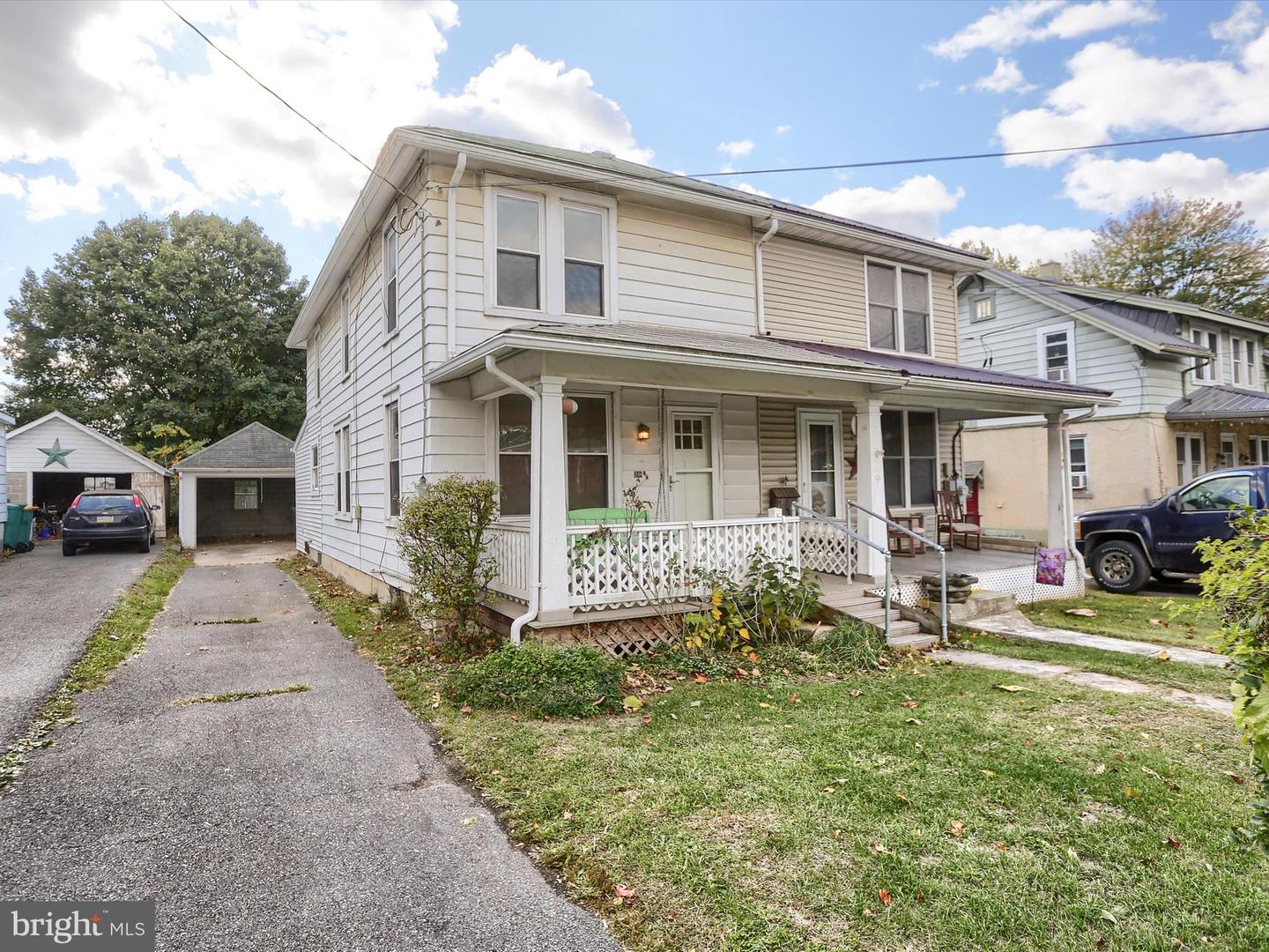 198-1/2 York Rd Property Photo 1