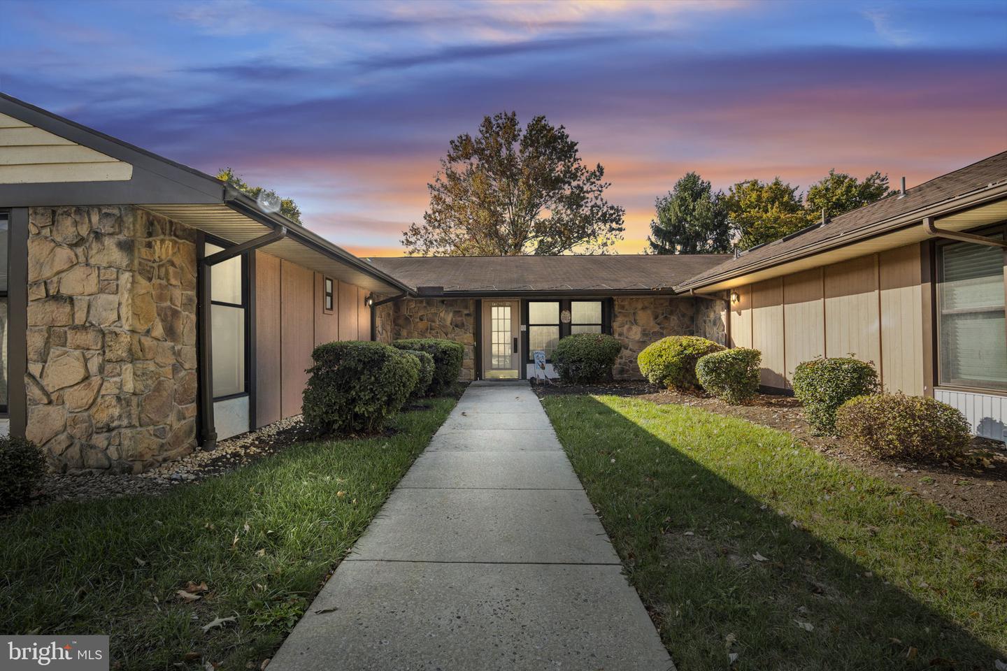 15 Abbey Court Property Photo 1