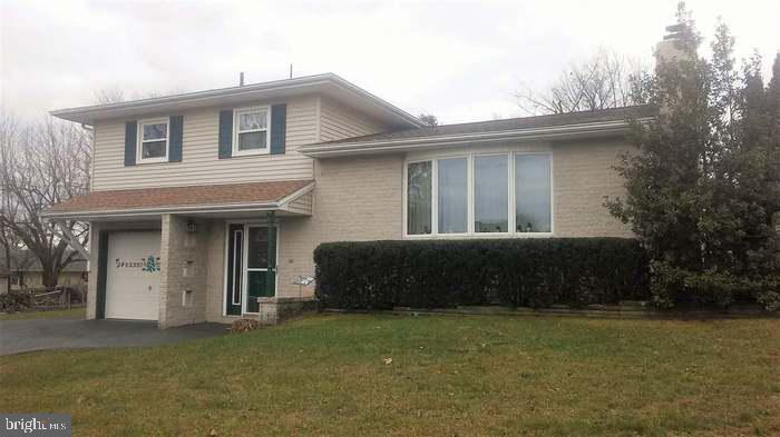 190 Darr Ave Property Photo 1