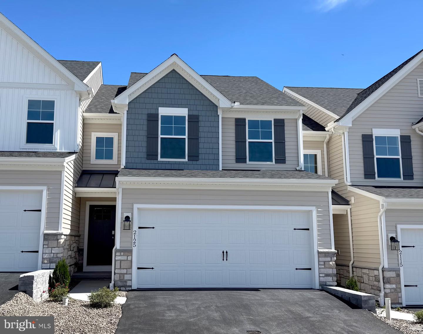 2125 HAMPDEN CT #LOT 18 Property Photo 1