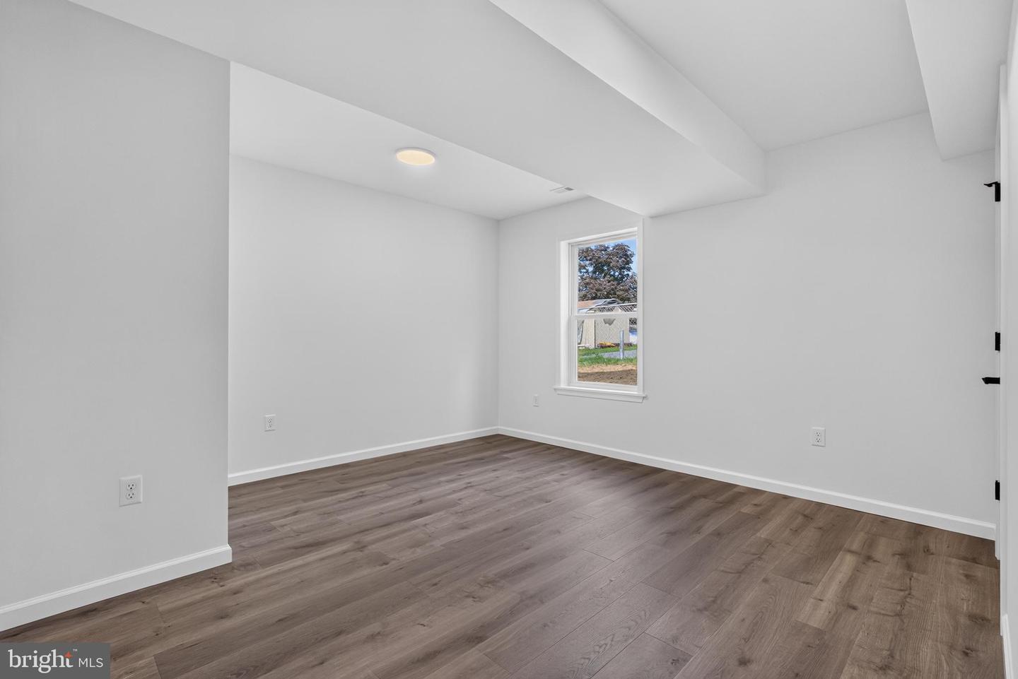 341 D Street Property Photo 20