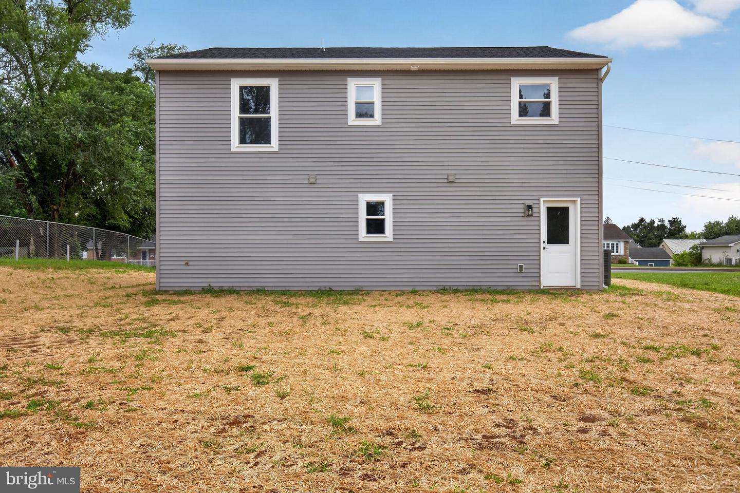 341 D Street Property Photo 26