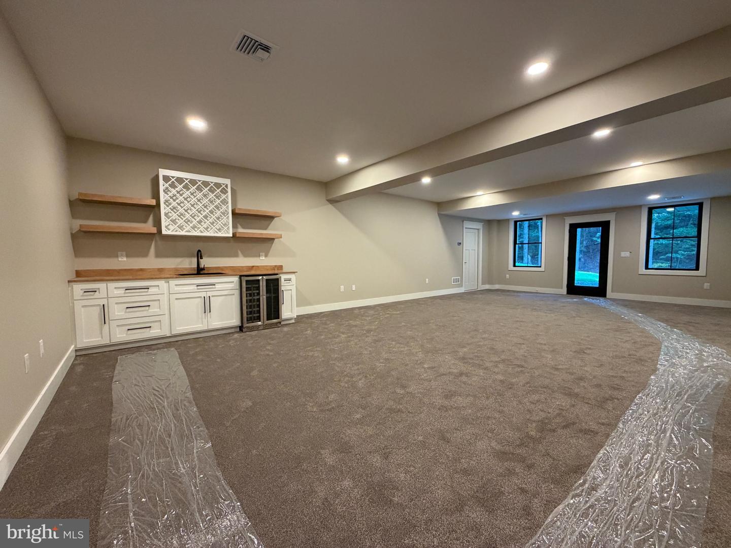 1163 Kuhn Rd Property Photo 12