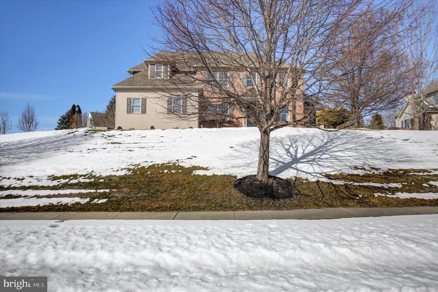 4 Bayberry Rd Property Photo 1