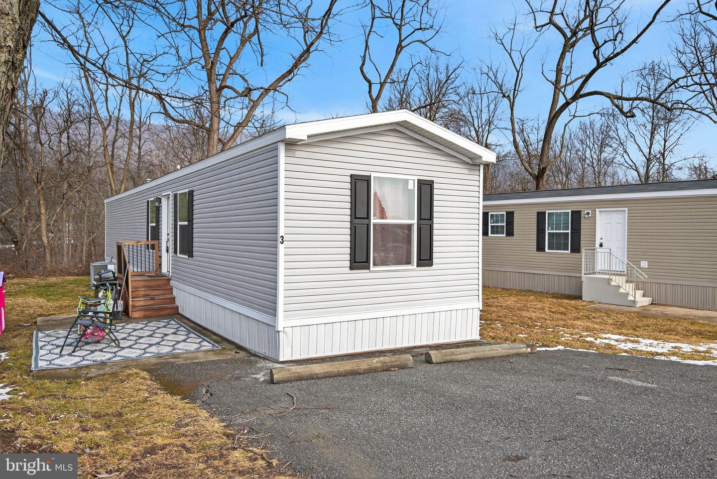 3 Saria Lane Property Photo 1