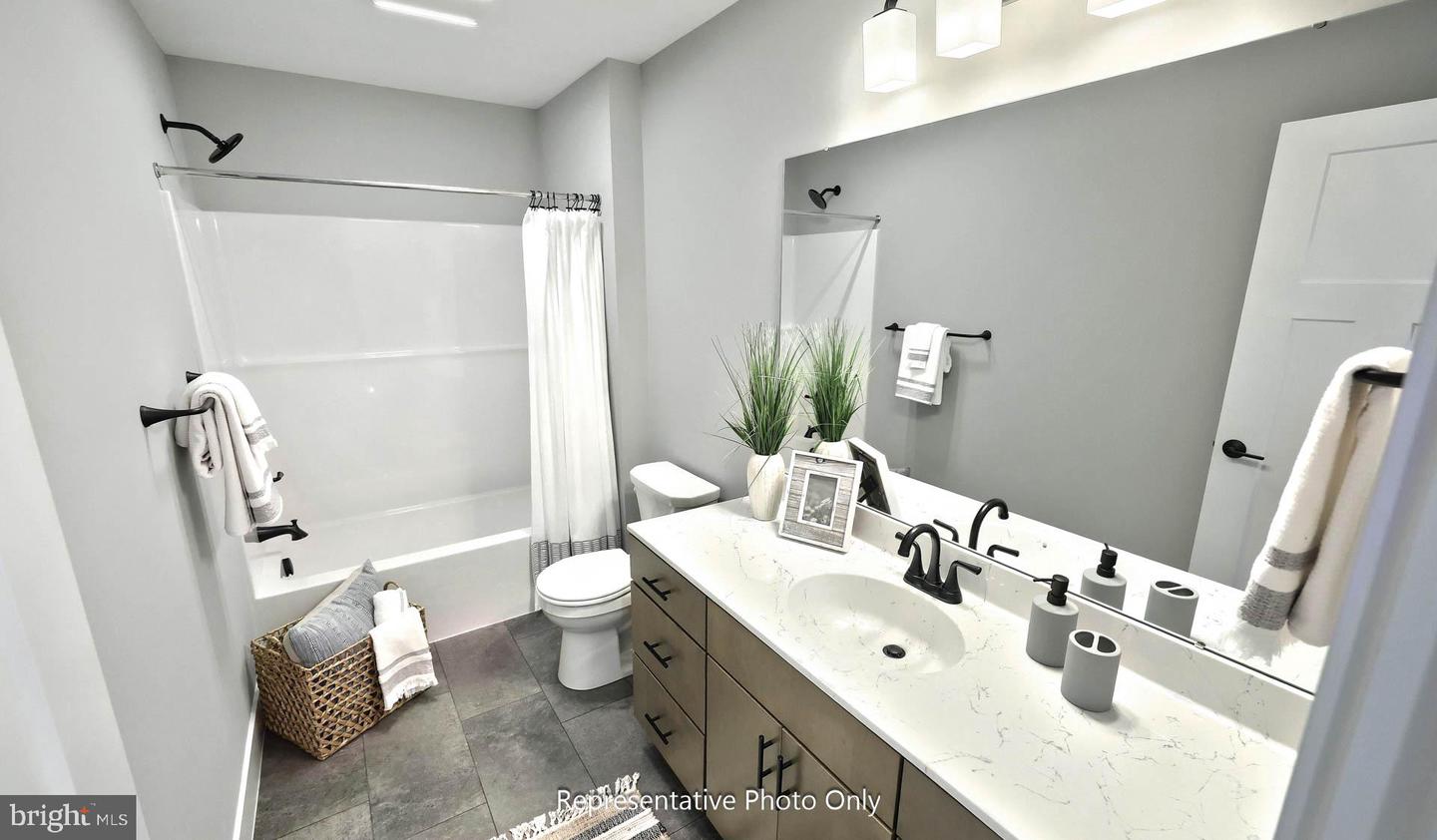 2229 S Autumn Chase Dr Property Photo 28