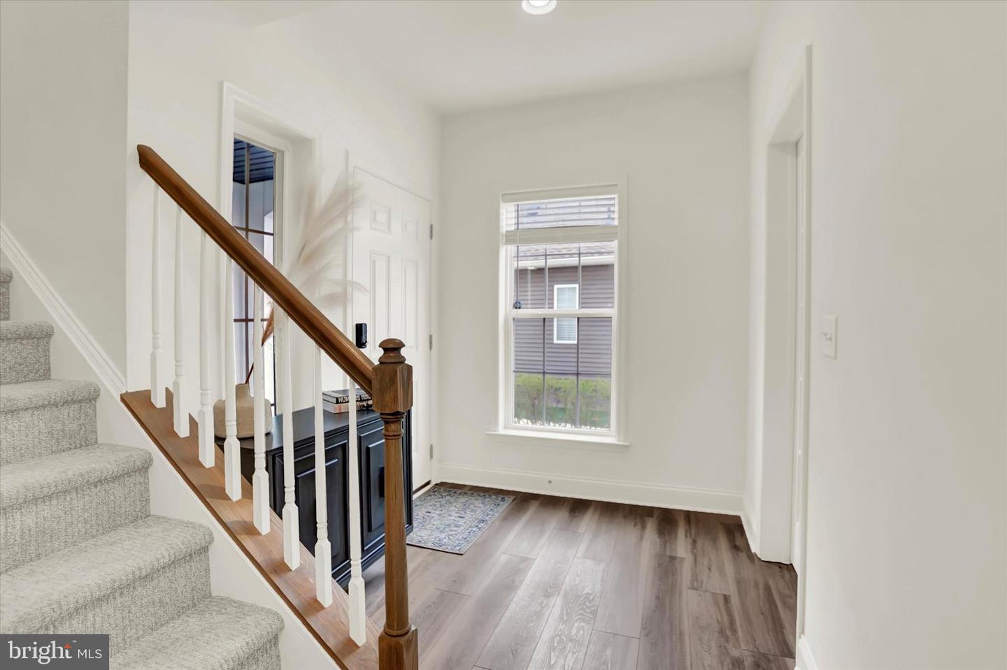 3145 Grove Ct Property Photo 8