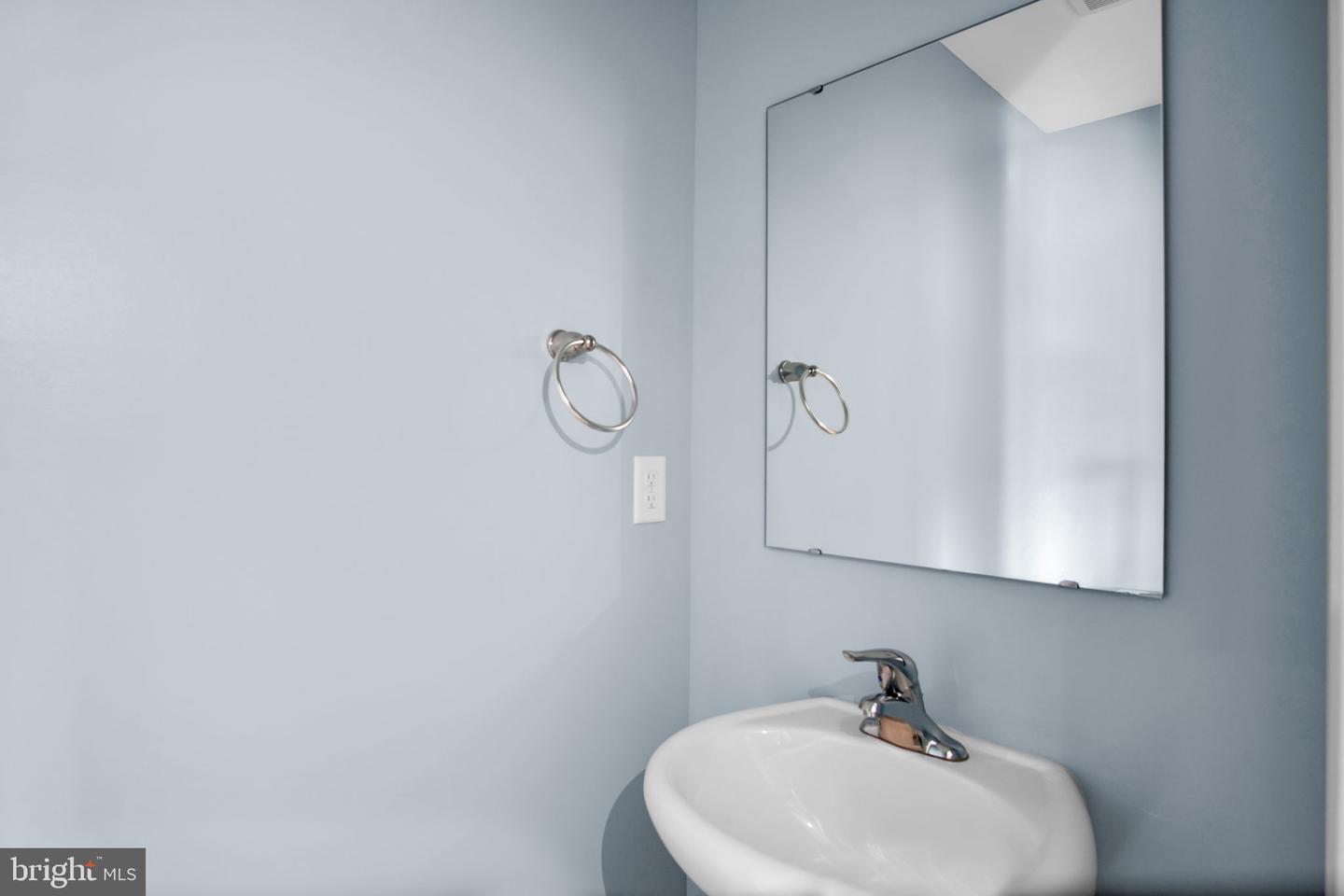 944 W North Street St Property Photo 14