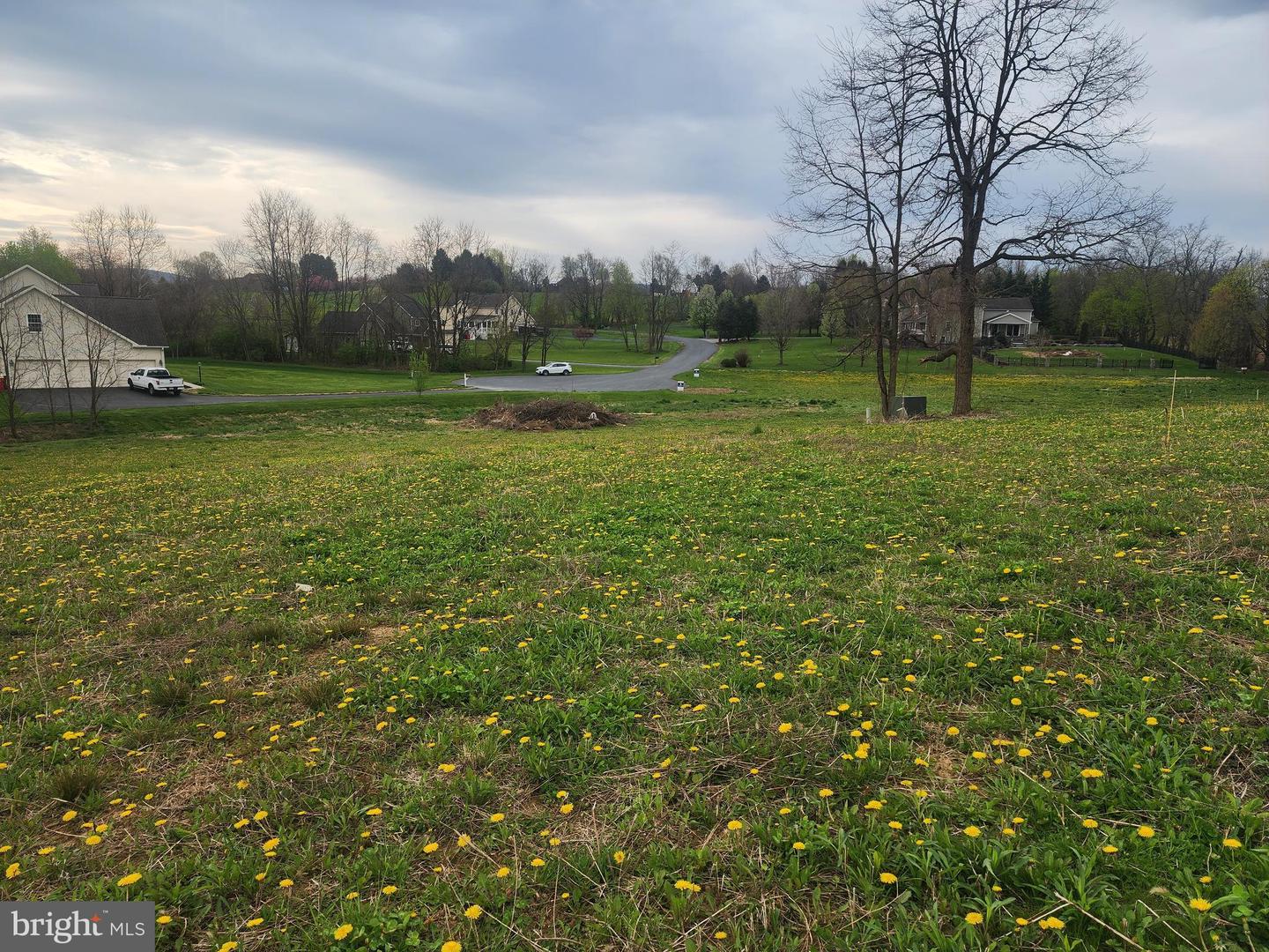 10 Beverly Ct Property Photo 9