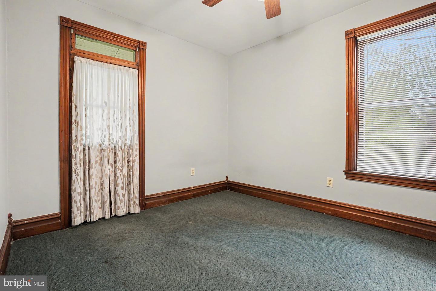 236 S West St Property Photo 15