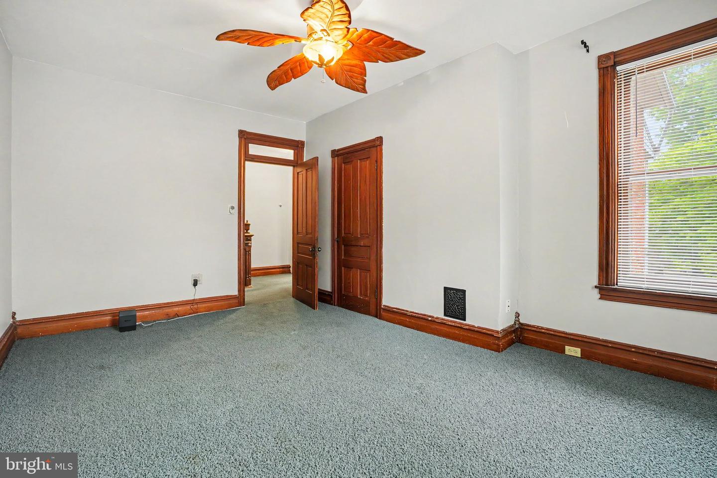 236 S West St Property Photo 18