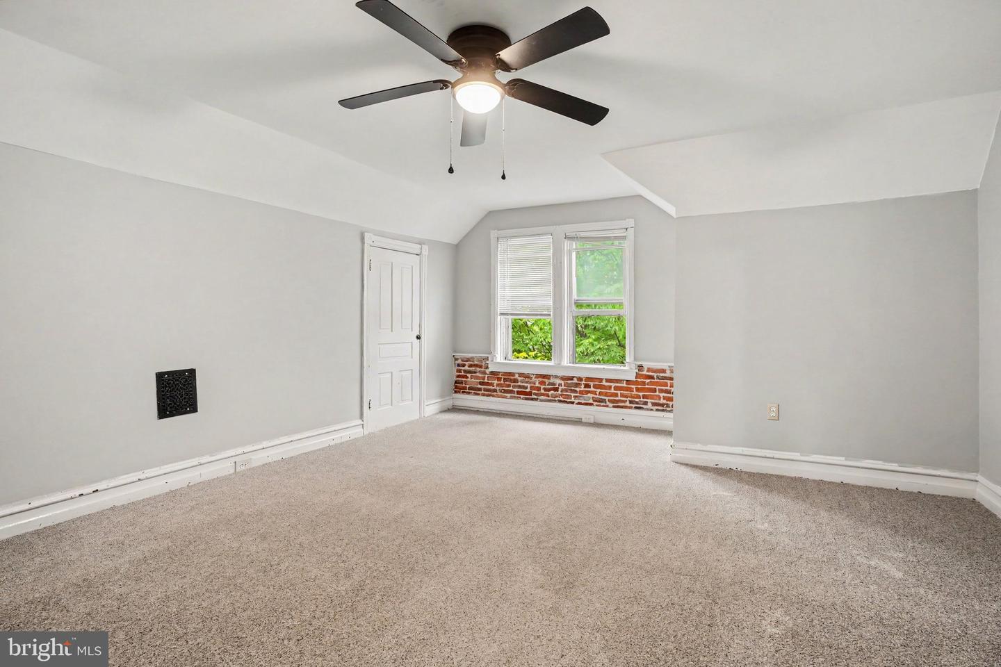 236 S West St Property Photo 24