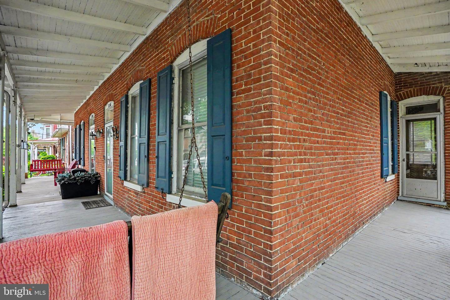 236 S West St Property Photo 34