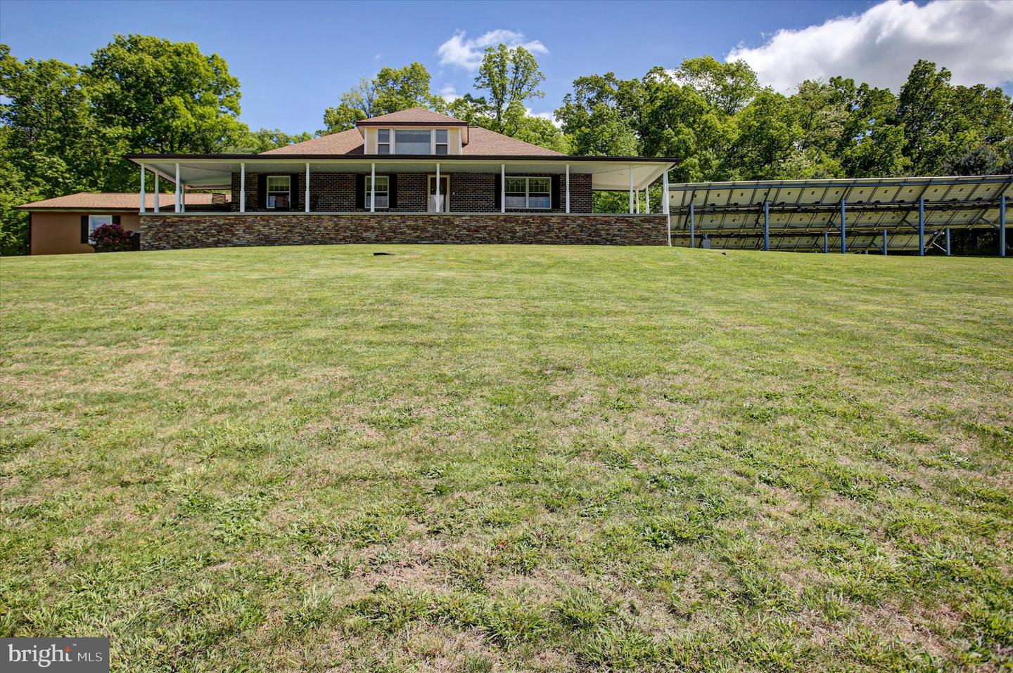 98 Peach Glen Rd Property Photo 1