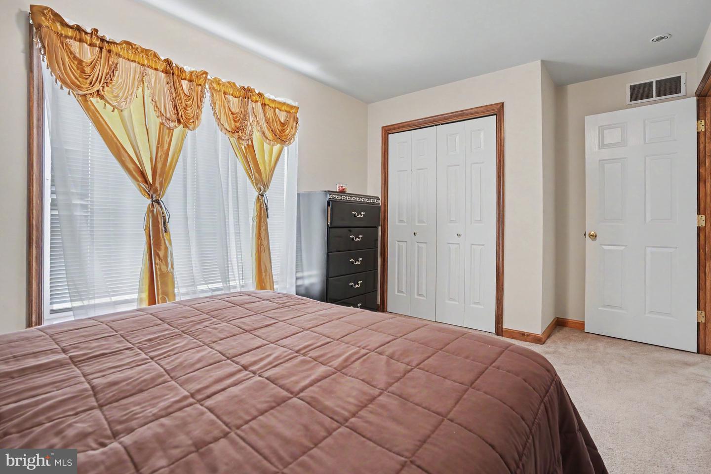 372 Kerrsville Road Property Photo 15