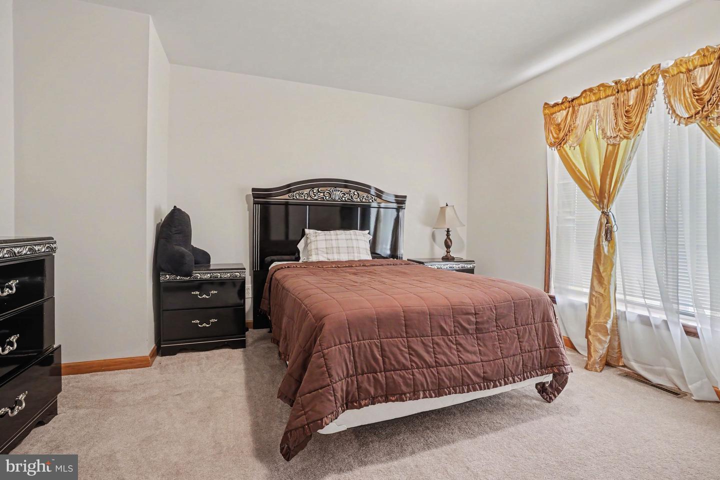 372 Kerrsville Road Property Photo 16