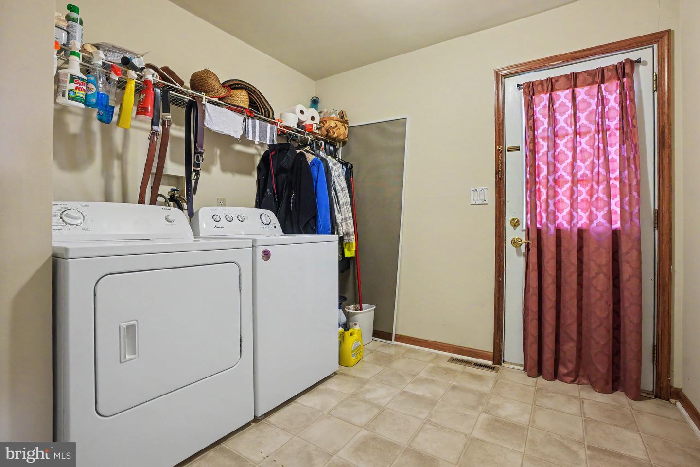 372 Kerrsville Road Property Photo 26