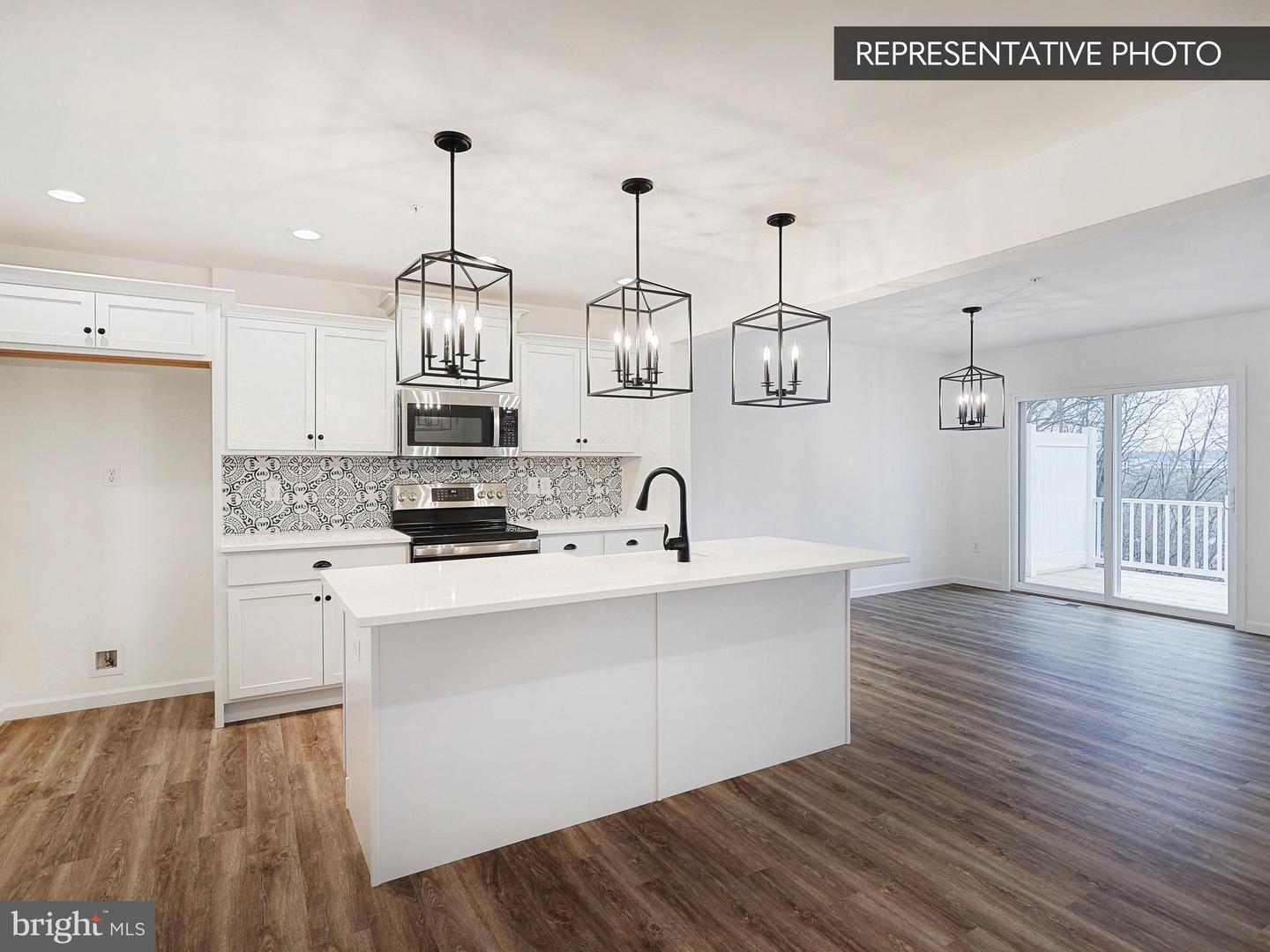 2245 Hampden Ct #lot 26 Property Photo 5