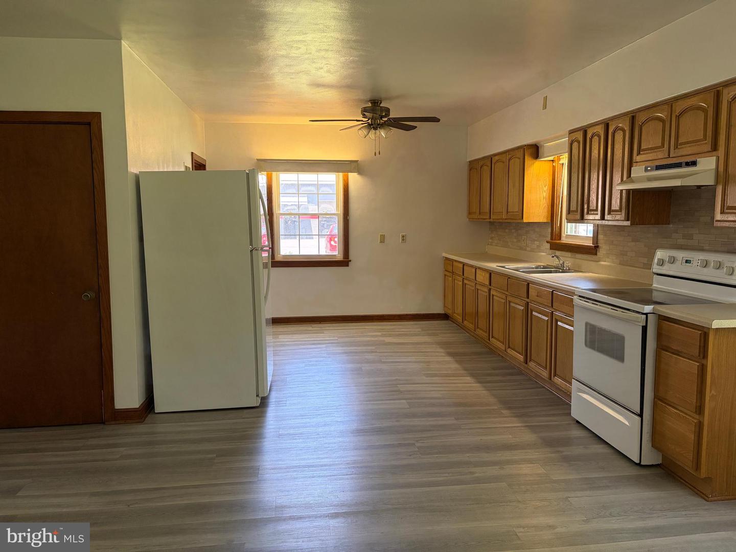 1001 S York Street Property Photo 11