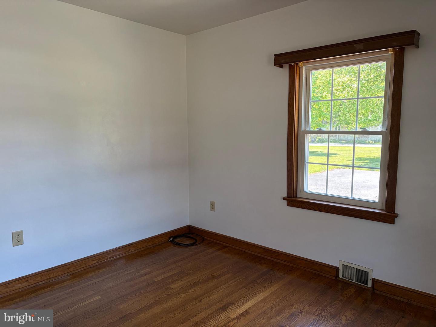 1001 S York Street Property Photo 33