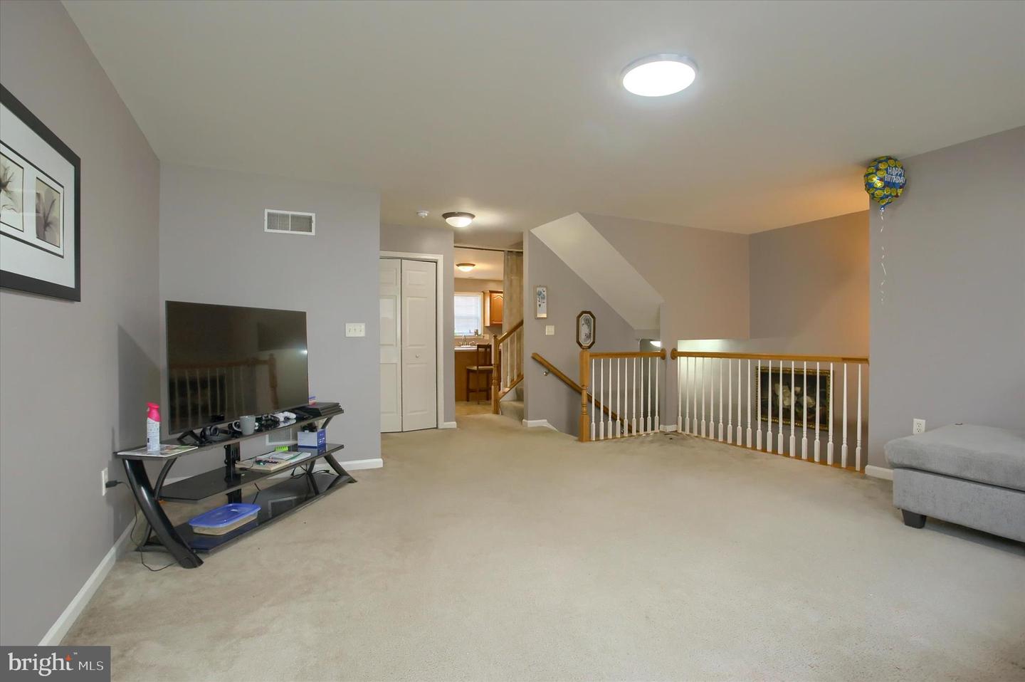 6347 Mercury Dr Property Photo 8