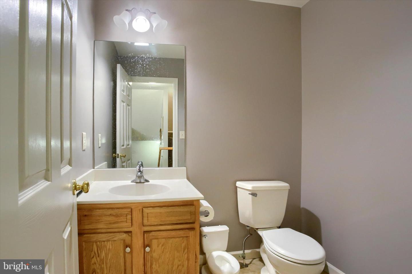 6347 Mercury Dr Property Photo 16